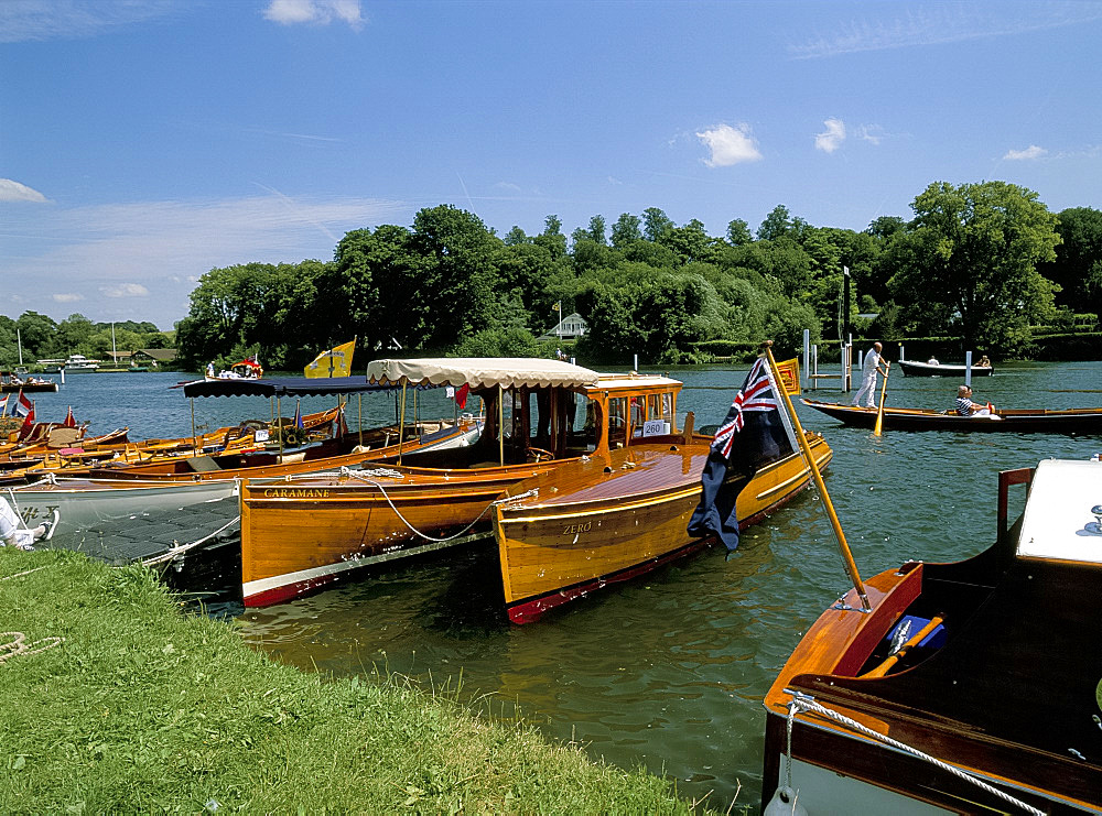 Traditional boat rally of old wooden boats at Henley (Henley-on-Thames), Oxfordshire, England, United Kingdom, Europe