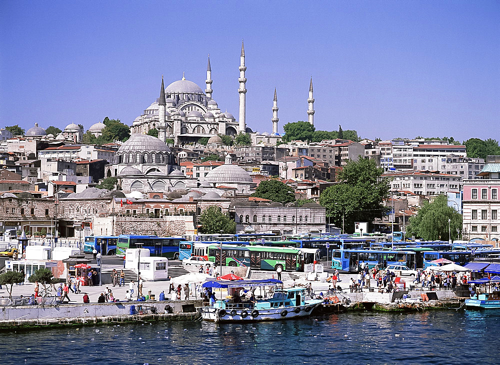 View of Eminonu, port area, Istanbul, Turkey, Europe