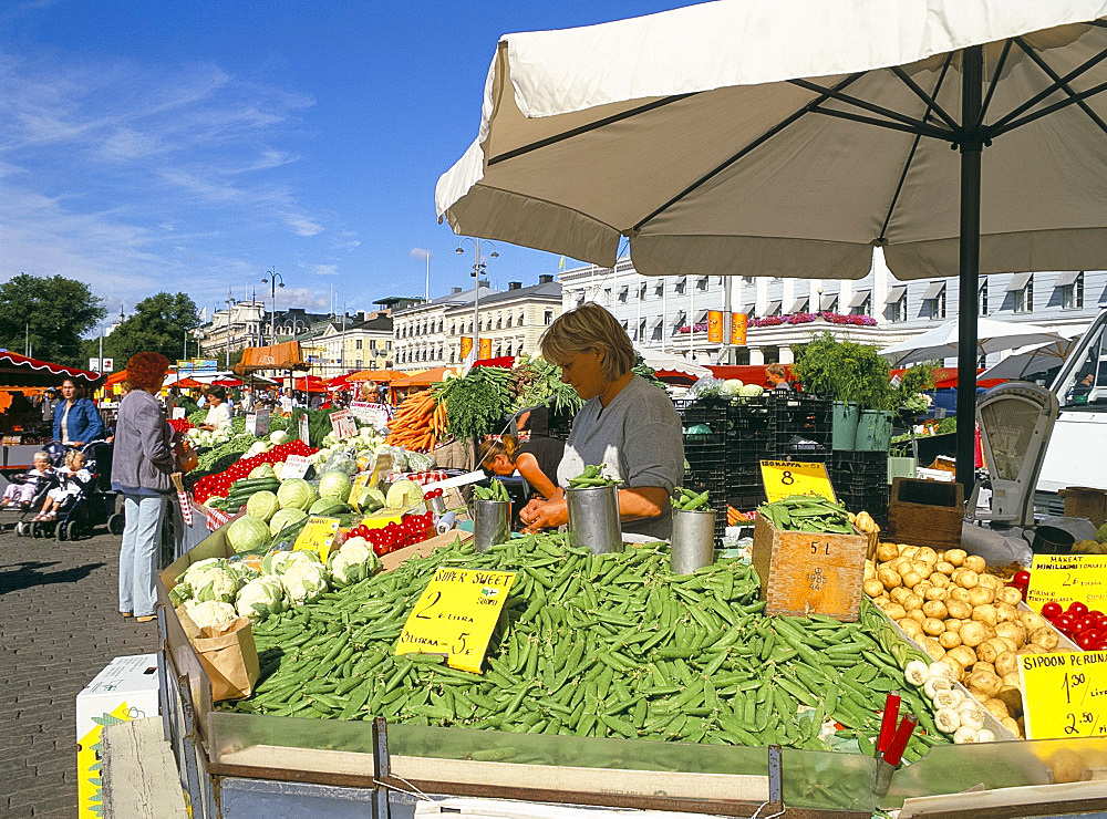 Vegetable stall in the outdoor market in port area, Helsinki, Finland, Scandinavia, Europe