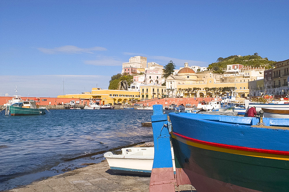 The harbour on the island of Ponza, Italy, Mediterranean, Europe