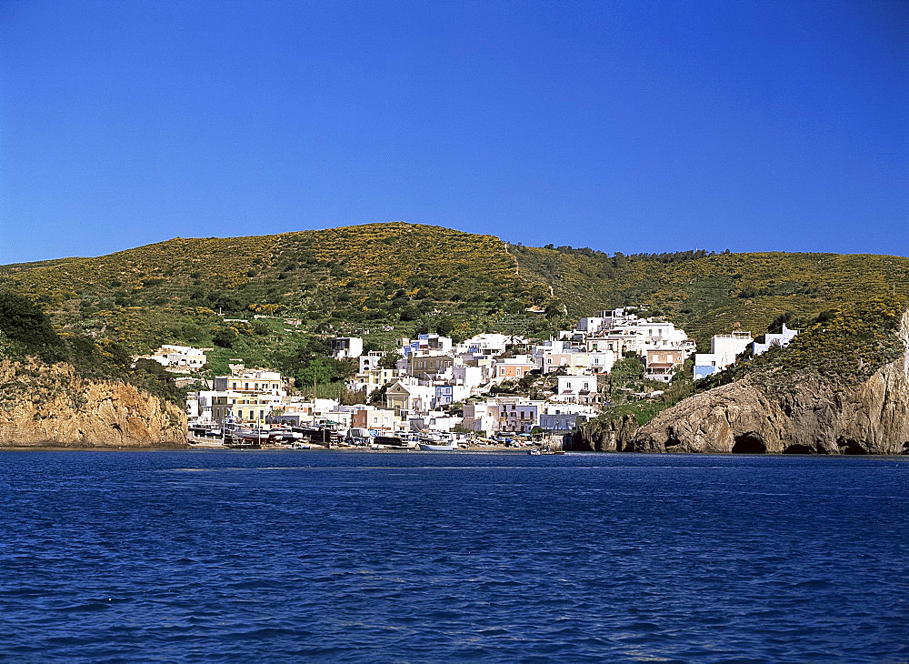 View of the island of Ponza, Italy, Tyrrhenian Sea, Mediterranean, Europe