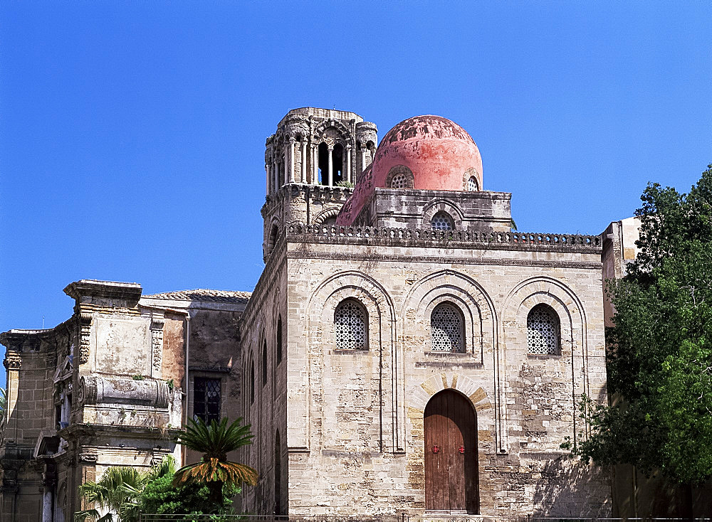 Chiesa di San Giovanni degli Eremiti, Palermo, Sicily, Italy, Europe