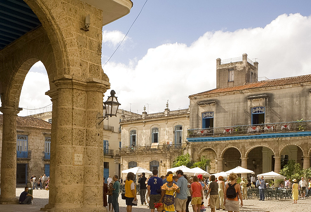 Tourists in the Plaza de la Catedral in Habana Vieja (old town), Havana, Cuba, West Indies, Central America