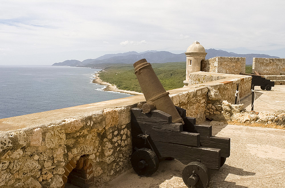 Cuban coastline and the Castillo del Morro, a fortess at the entrance to the Bay of Santiago, UNESCO World Heritage Site, 10 km southwest of Santiago de Cuba, Cuba, West Indies, Central America