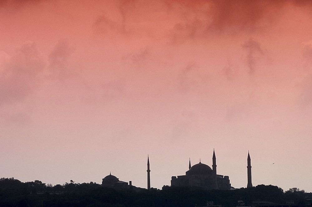 The Istanbul skyline including the Haghia Sofia (Aya Sofya), UNESCO World Heritage Site, Istanbul, Turkey, Europe, Eurasia