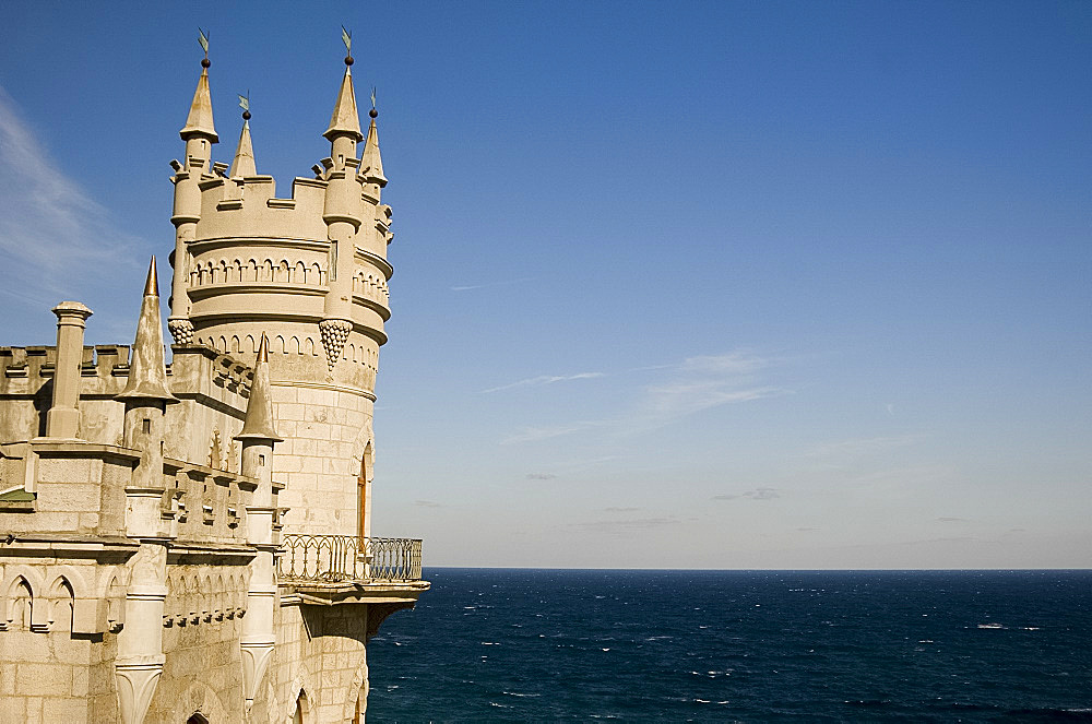 The Swallow's Nest Castle perched on a cliff over the Black Sea, Yalta, Crimea, Ukraine, Europe