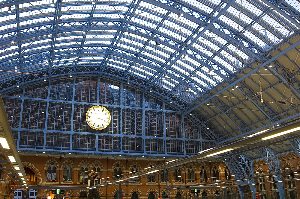 A view looking toward the roof of the Barlow Shed at St. Pancras Station, London, England, United Kingdom, Europe