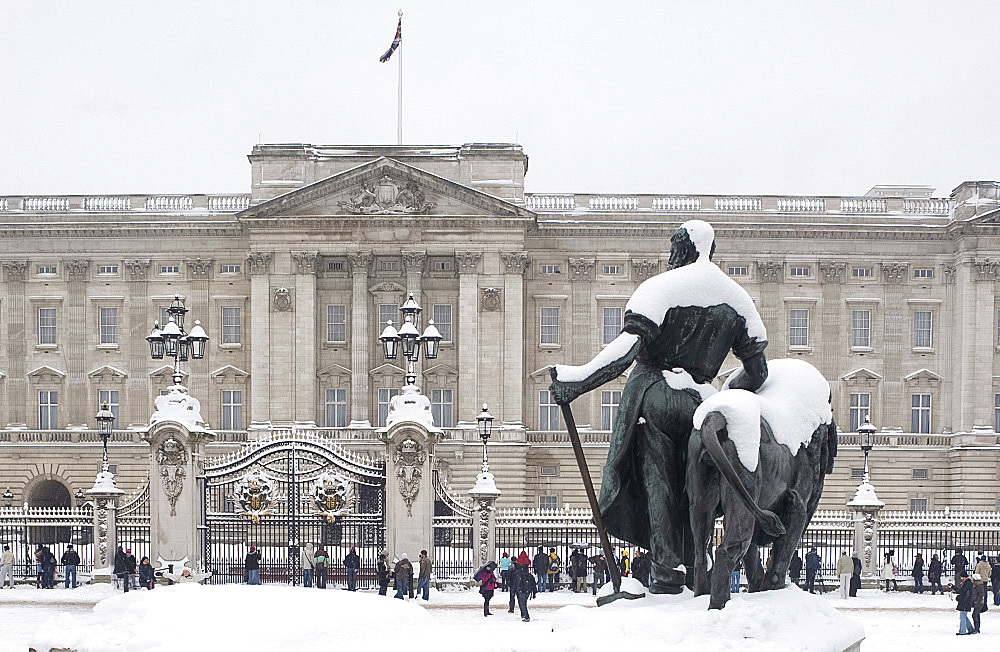 Buckingham Palace during a snow storm, London, United Kingdom