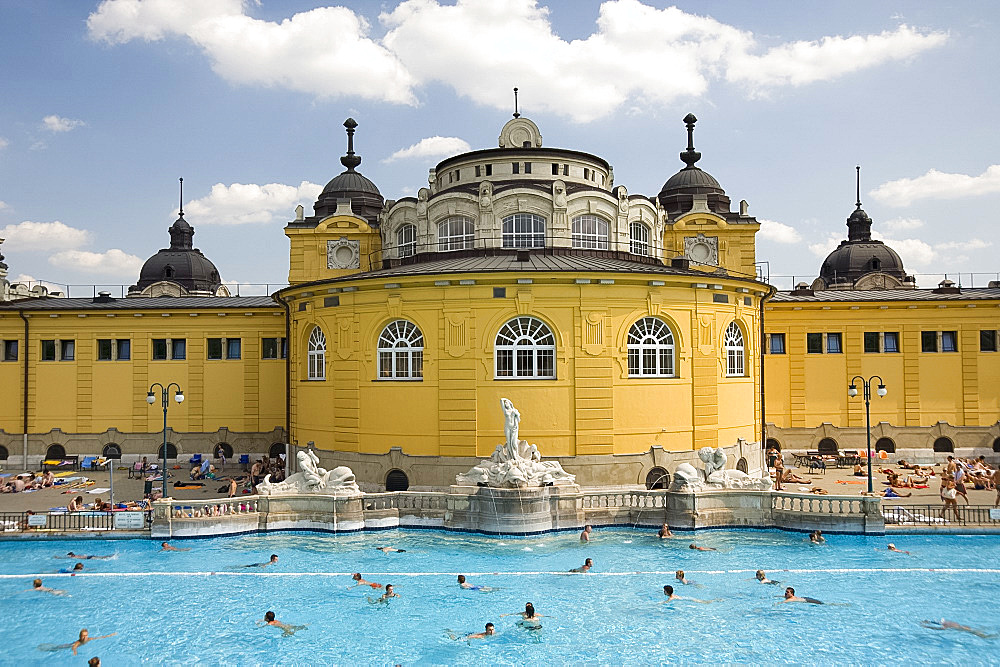 The Szechenyi Baths on a summer day, Budapest, Hungary, Europe