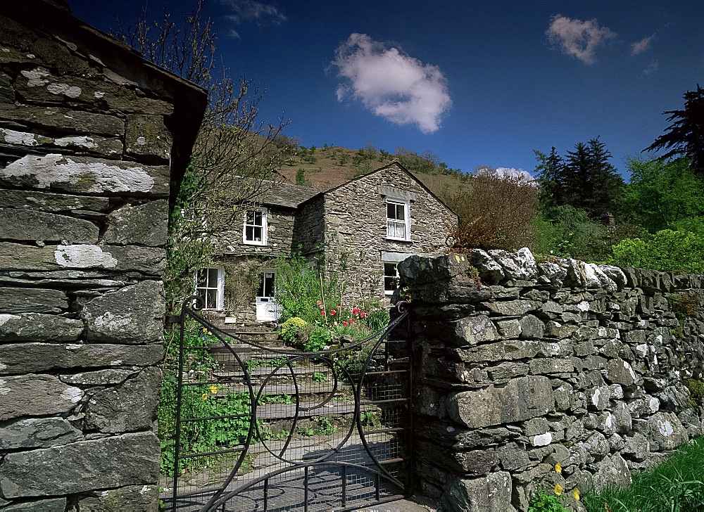 Old stone house and walls, Hartsop, Cumbria, England, United Kingdom, Europe