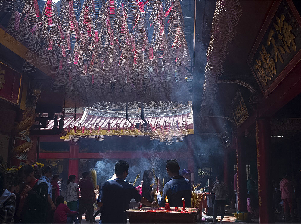 Worshippers inside the Chua On Lang Pagoda in Ho Chi Minh City, Vietnam, Indochina, Southeast Asia, Asia