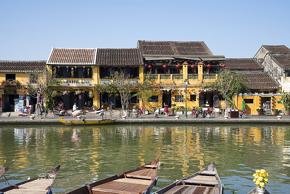 Rowboats along the Thu Bon River in the historic centre of Hoi An, UNESCO World Heritage Site, Quang Nam Province, Vietnam, Indochina, Southeast Asia, Asia