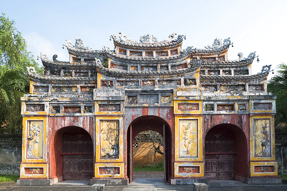 The Chuong Duc Gate in the Hue Imperial City, The Citadel, UNESCO World Heritage Site, Hue, Vietnam, Indochina, Southeast Asia, Asia