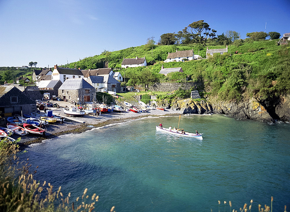 Cadgwith Harbour, Lizard Peninsula, Cornwall, England, United Kingdom, Europe