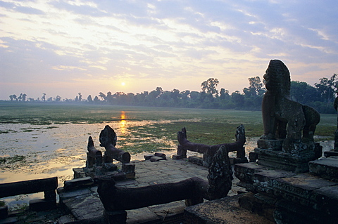 Sras Srang (royal bathing pool) reservoir, Ankor, Thailand, Asia