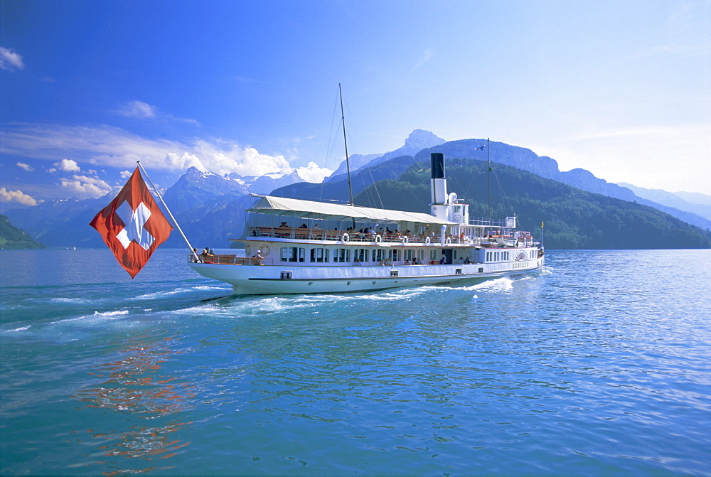 Tourist boat crossing the lake, Lake Geneva (Lac Leman), Switzerland, Europe