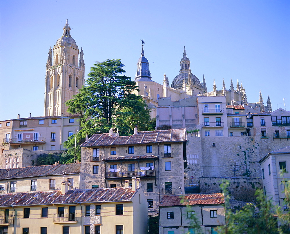 The Cathedral and Alcazar, Segovia, UNESCO World Heritage Site, Central Plateau, Spain, Europe