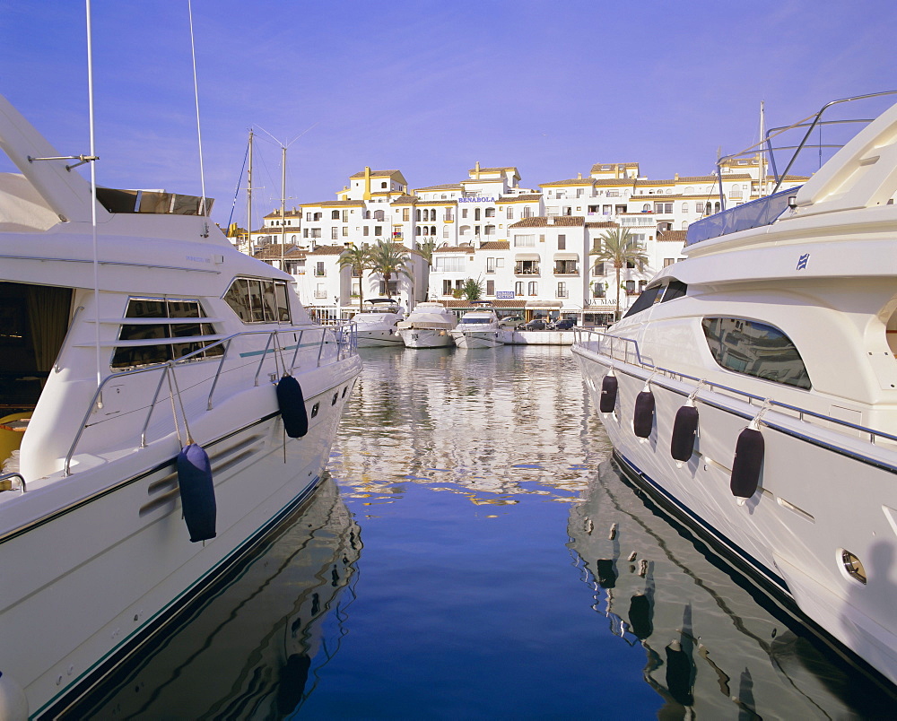 Puerto Banus, near Marbella, Costa del Sol, Andalucia (Andalusia), Spain, Europe