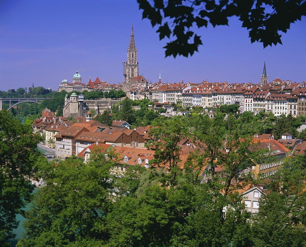 City and Aare River, Bern (Berne), Bernese Mittelland, Switzerland, Europe