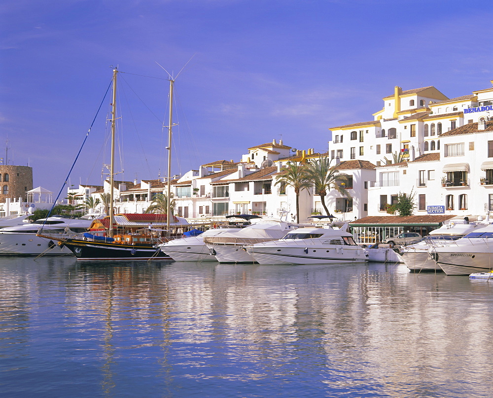 Puerto Banus, near Marbella, Costa del Sol, Andalucia (Andalusia), Spain, Europe