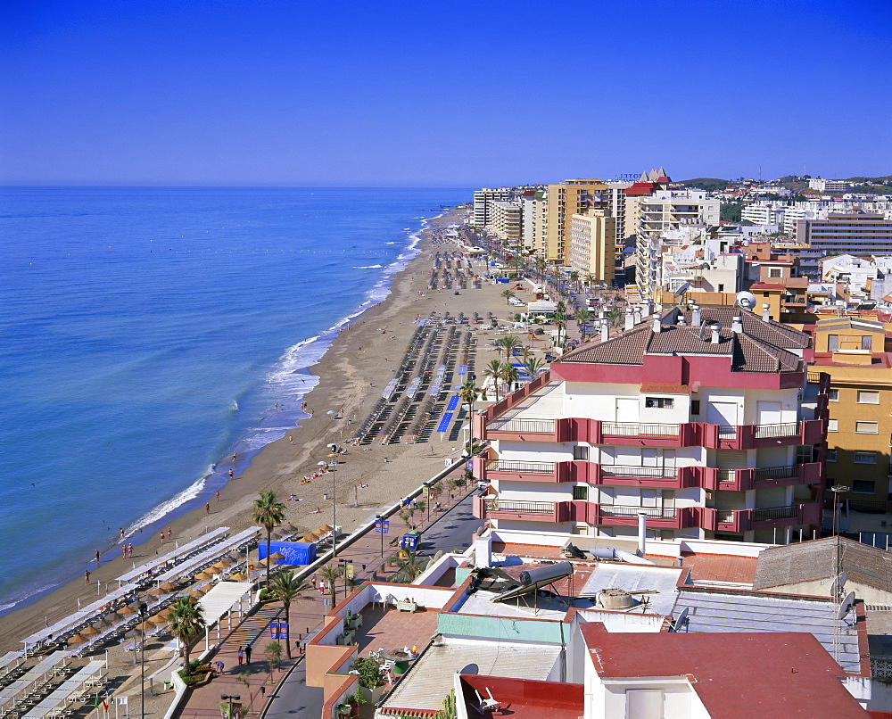 View over the seafront and beach, Fuengirola, Costa del Sol, Andalucia (Andalusia), Spain, Europe