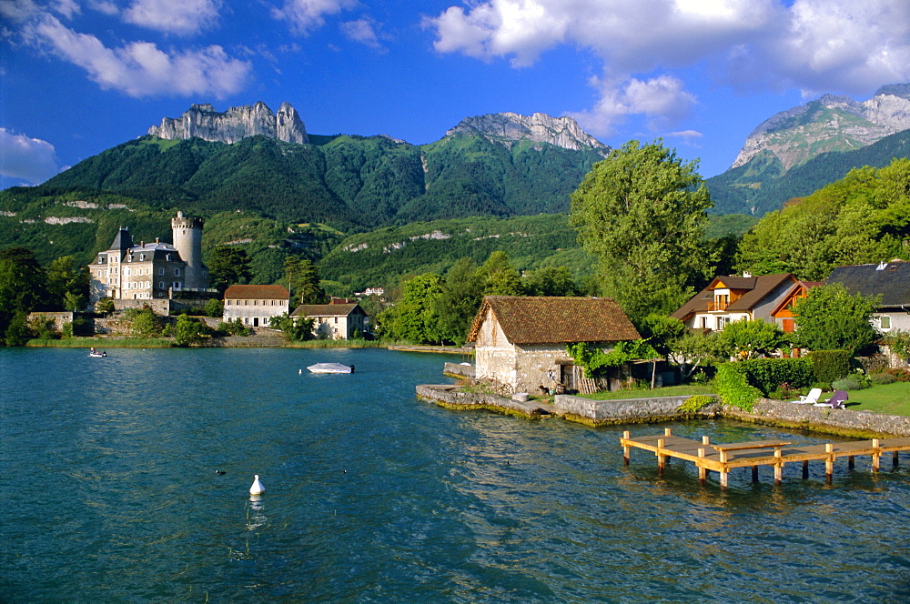 Lac d'Annecy, Haute Savoie, Rhone Alpes, France, Europe