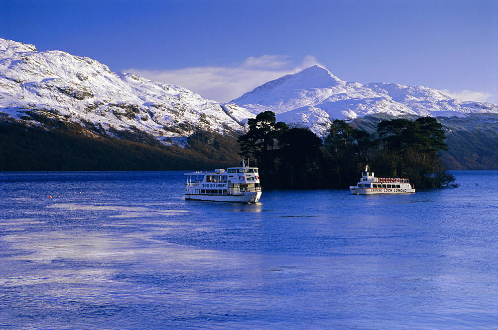 Loch Lomond in winter, Argyll and Bute, Scotland, UK, Europe