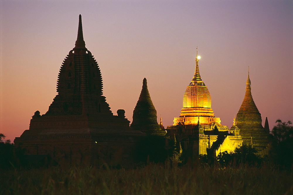 Ancient temples and pagodas at dusk, Bagan (Pagan), Myanmar (Burma), Asia