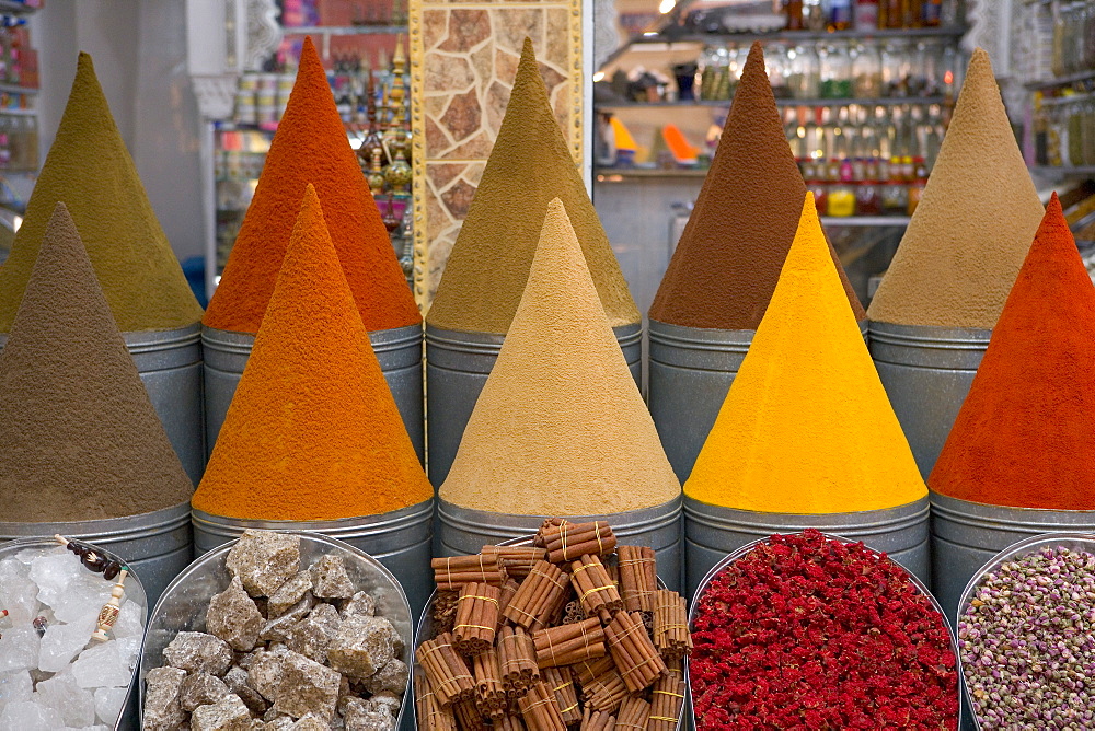 Spices for sale, Mellah district, Marrakesh (Marrakech), Morocco, North Africa, Africa