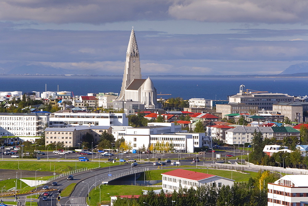 The 75m tall steeple and vast modernist church of Hallgrimskirkja, rising above the city, built between 1940 and 1974, Reykjavik, Iceland, Polar Regions