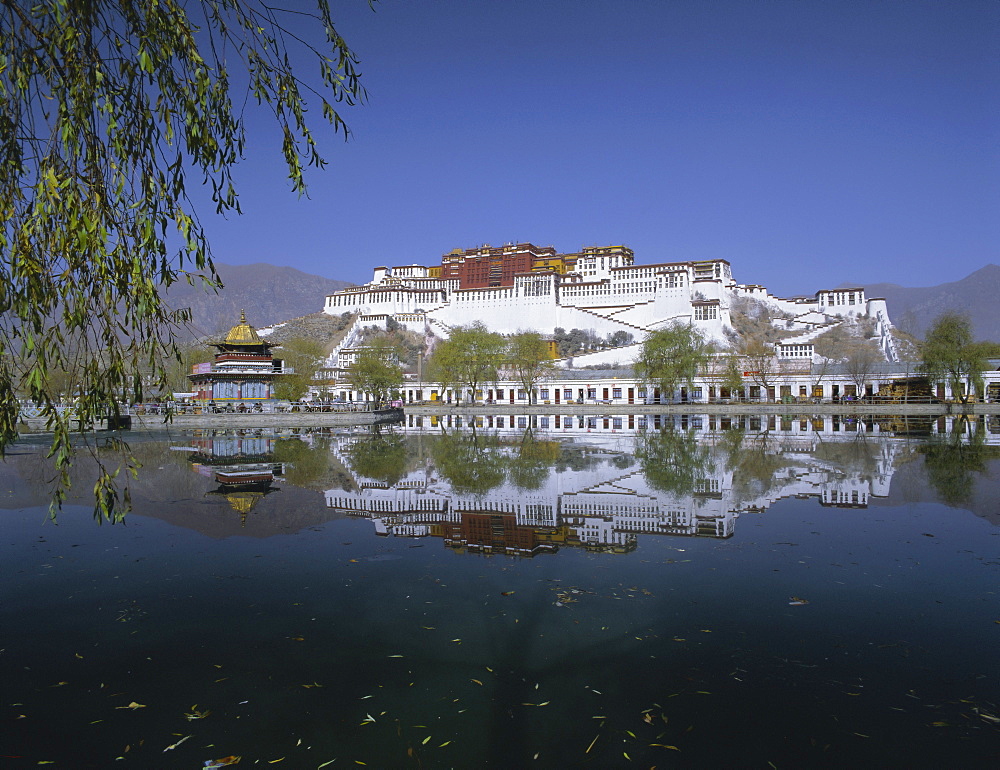 The Potala Palace, Lhasa, Tibet, China, Asia