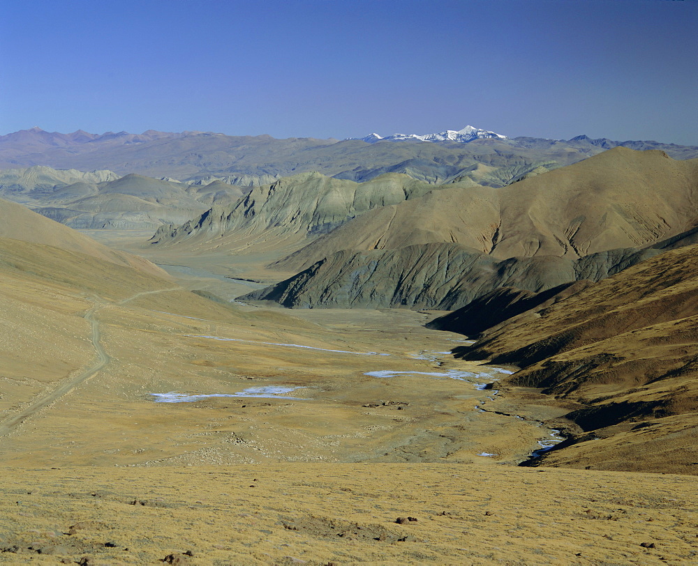 Approach to Mount Everest, Tingri, Tibet, China, Asia