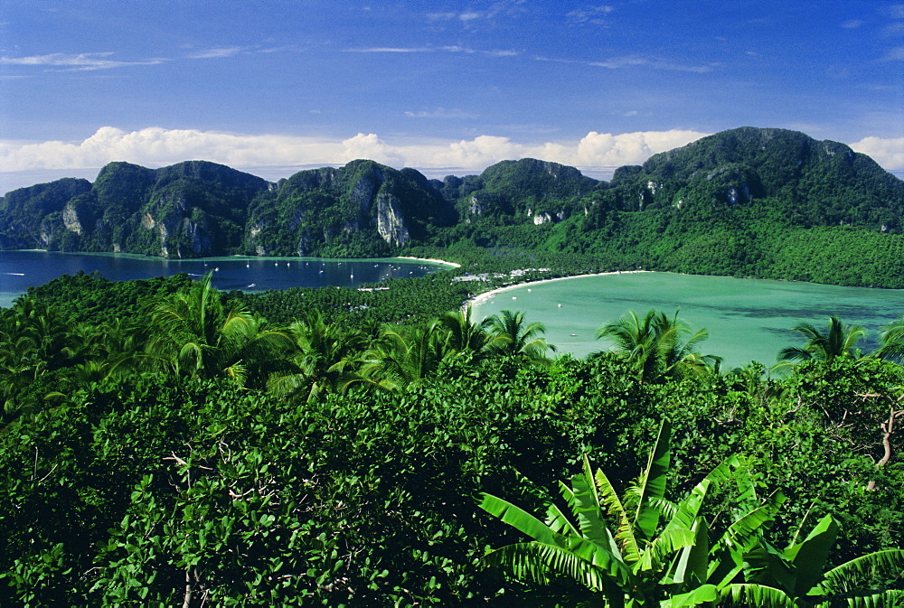 Elevated view of double bays of Ao Ton Sai and Ao Dalam, Phi Phi Don Island, Phuket Province, Thailand, Asia