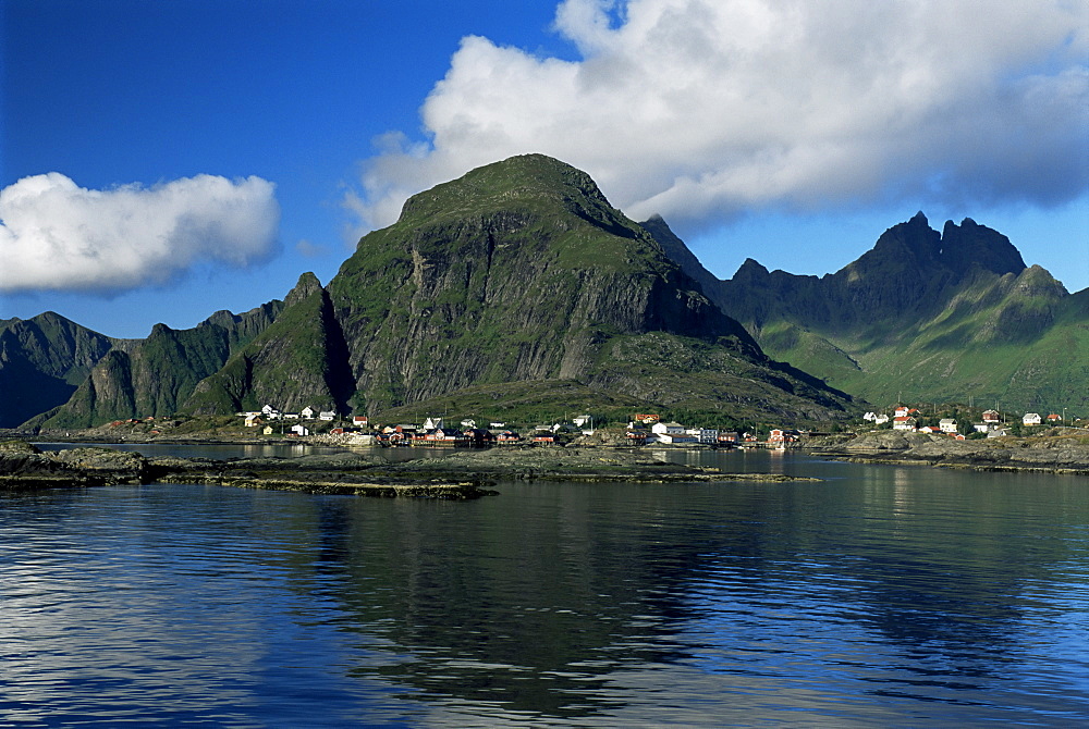 Fishing village of Tind, Moskenesoya, Lofoten Islands, Nordland, Norway, Scandinavia, Europe