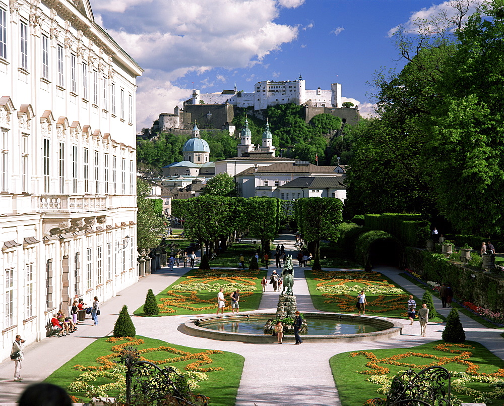 Mirabell Gardens and the Old city, UNESCO World Heritage Site, Salzburg, Austria, Europe