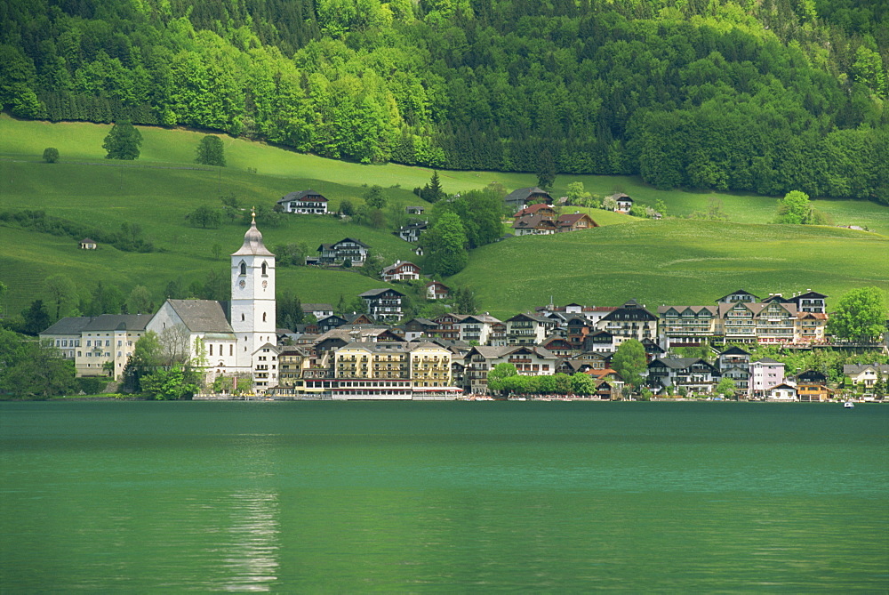 Lake Wolfgangsee, St. Wolfgang, The Salzkammergut, Austria, Europe