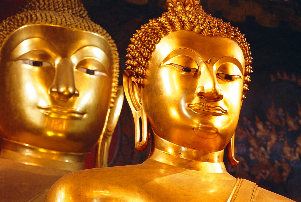 Seated Buddhas, Wat Bovornives (Bowonniwet), Bangkok, Thailand