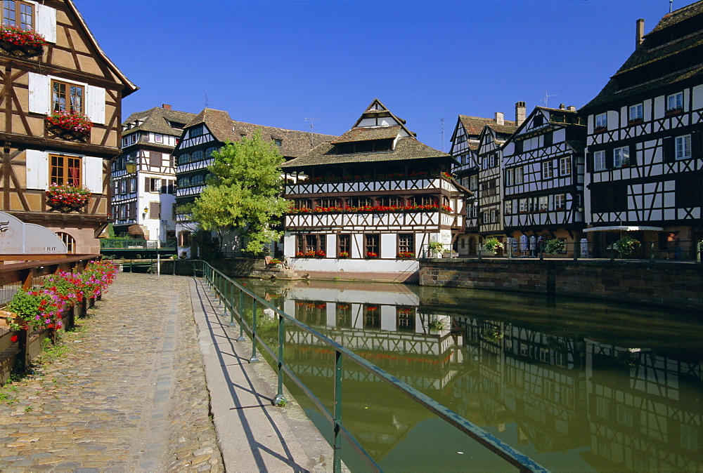 Petite France area of Strasbourg, Bas-Rhin, Alsace, France, Europe