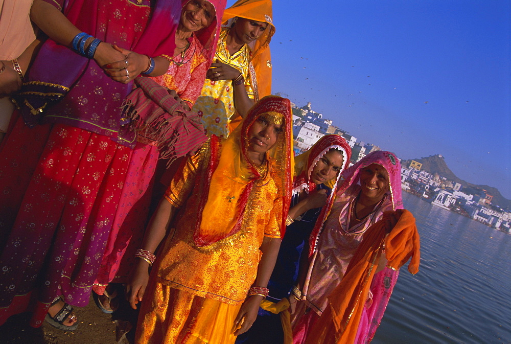 Women at the annual Hindu pilgrimage to holy Pushkar Lake, Pushkar, Rajasthan State, India, Asia