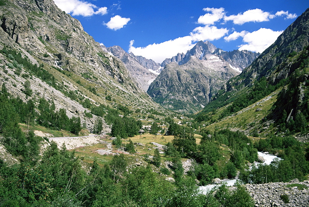 The Veneon Valley, Parc National des Ecrins, near Grenoble, Isere, Rhone Alpes, France, Europe