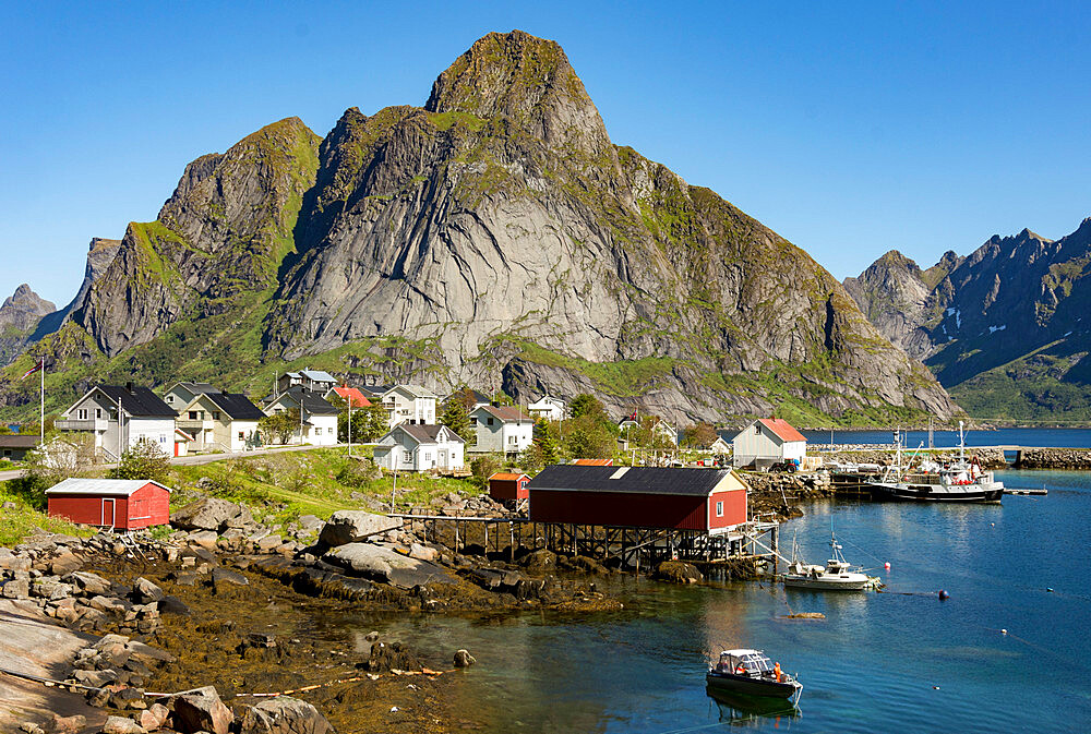 Fishing vllages on Reinefjorden, Andoya, Lofoten, Norway, Scandinavia, Europe