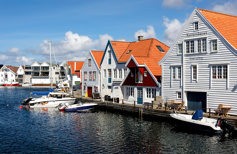 Village houses in Skudeneshaven, on Karmoy, near Haugesund, Rogaland, Norway, Scandinavia, Europe