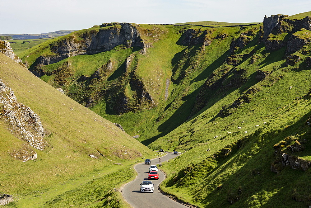 Winnats Pass, limestone gorge at Castleton, Peak District National Park, Derbyshire, England, United Kingdom, Europe