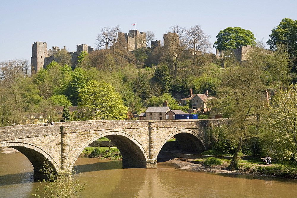 River Severn and Ludlow castle, Shropshire, England, United Kingdom, Europe