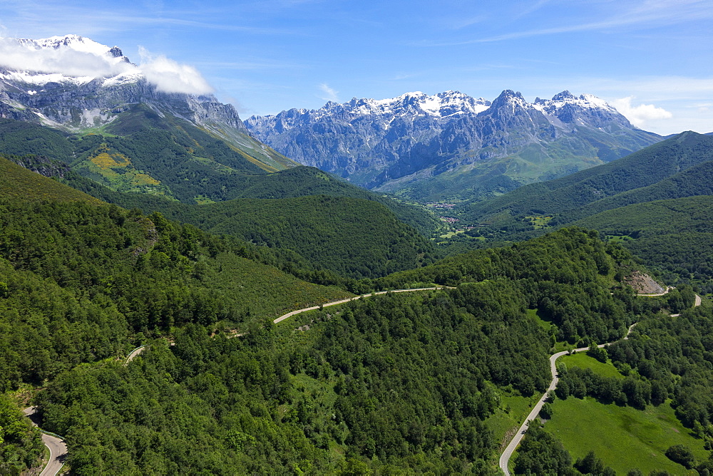 Picos de Europa and Valdeon valley from Puerto de Panderrruedas, Leon, Spain, Europe