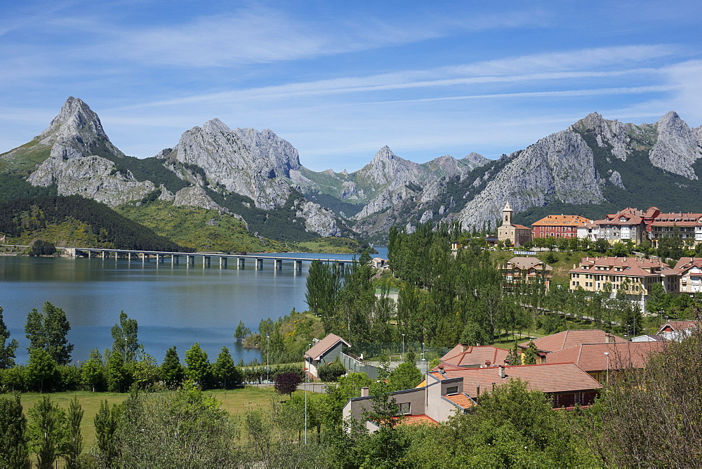 Riano and reservoir, Picos de Europa, Leon, Spain, Europe