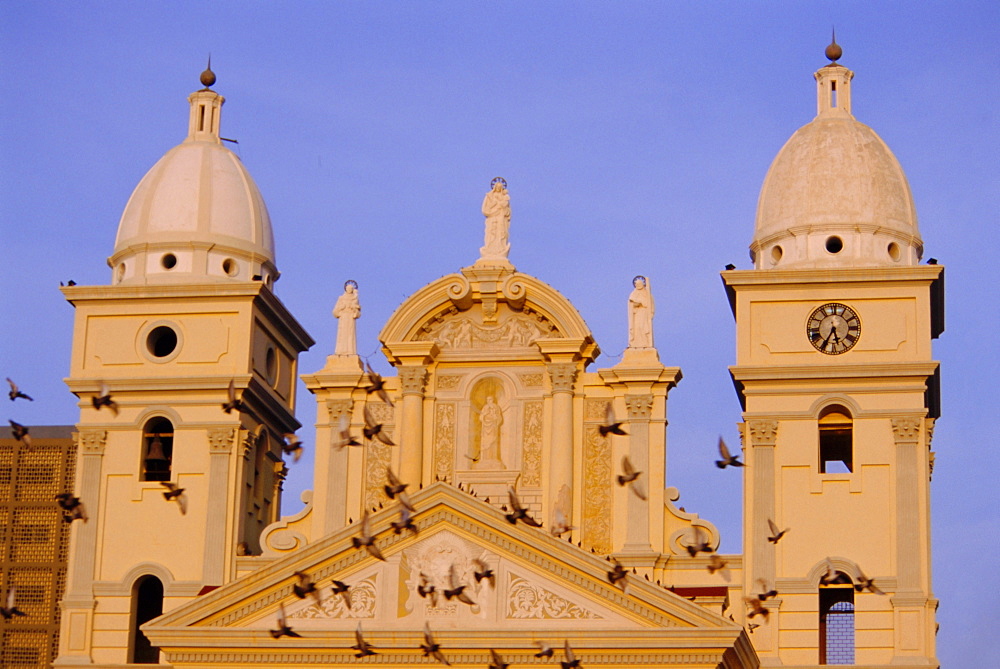 Basilica de la Chiquinquiria, Maracaibo, Venezuela, South America