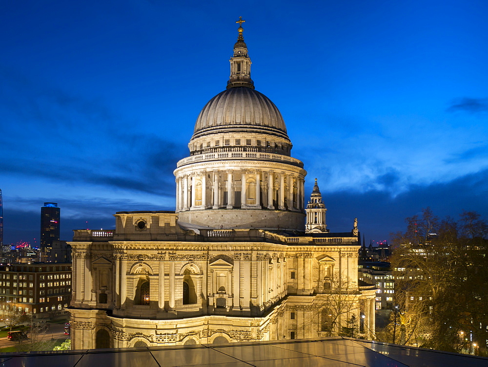 St. Pauls Cathedral dusk, London, England, United Kingdom, Europe