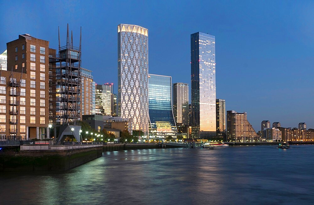 Westferry Circus, Canary Wharf, Docklands, London, England, United Kingdom, Europe