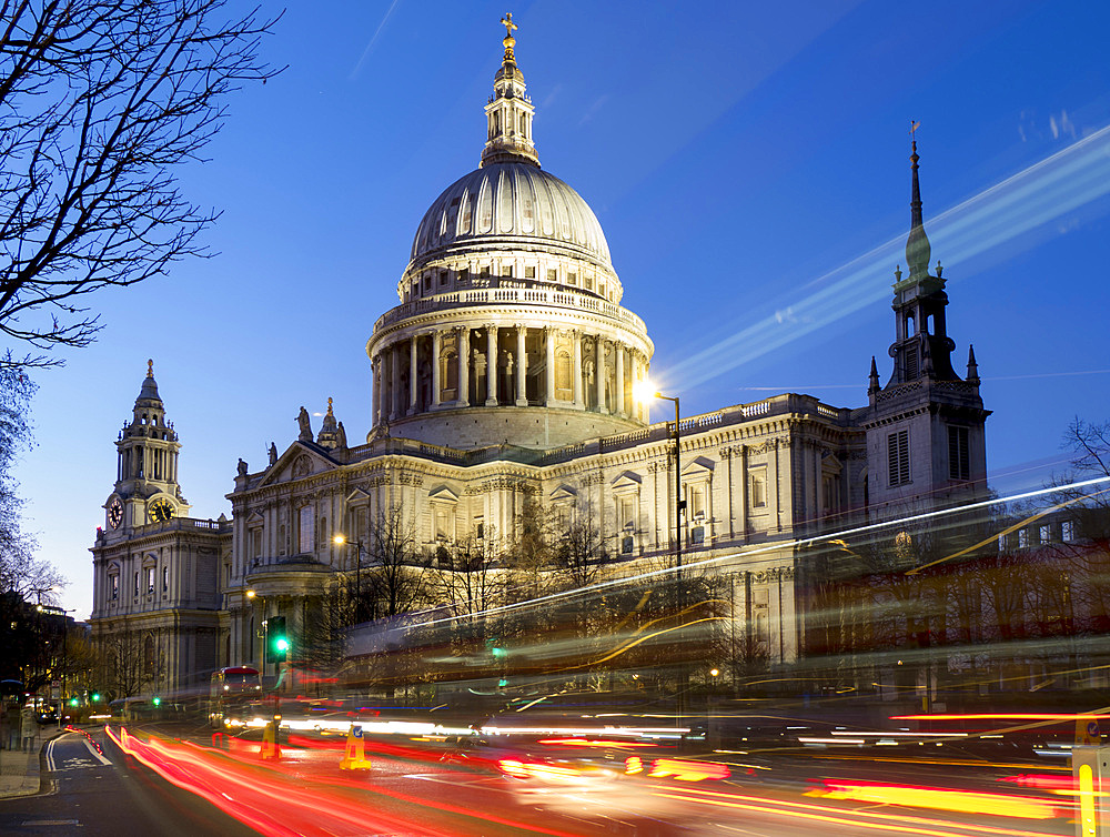 St. Pauls Cathedral dusk, London, England, United Kingdom, Europe